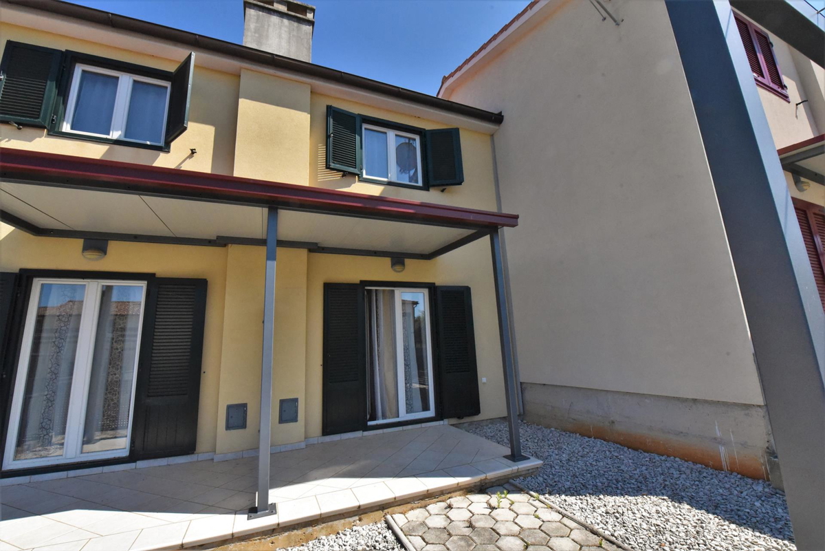 Casa a schiera - 2 km dal mare